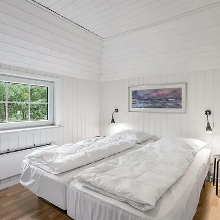 Alisa - 2km From The Sea By Interhome