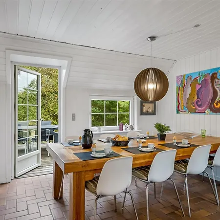 Vakantiehuis Alisa - 2km From The Sea By Interhome Blåvand